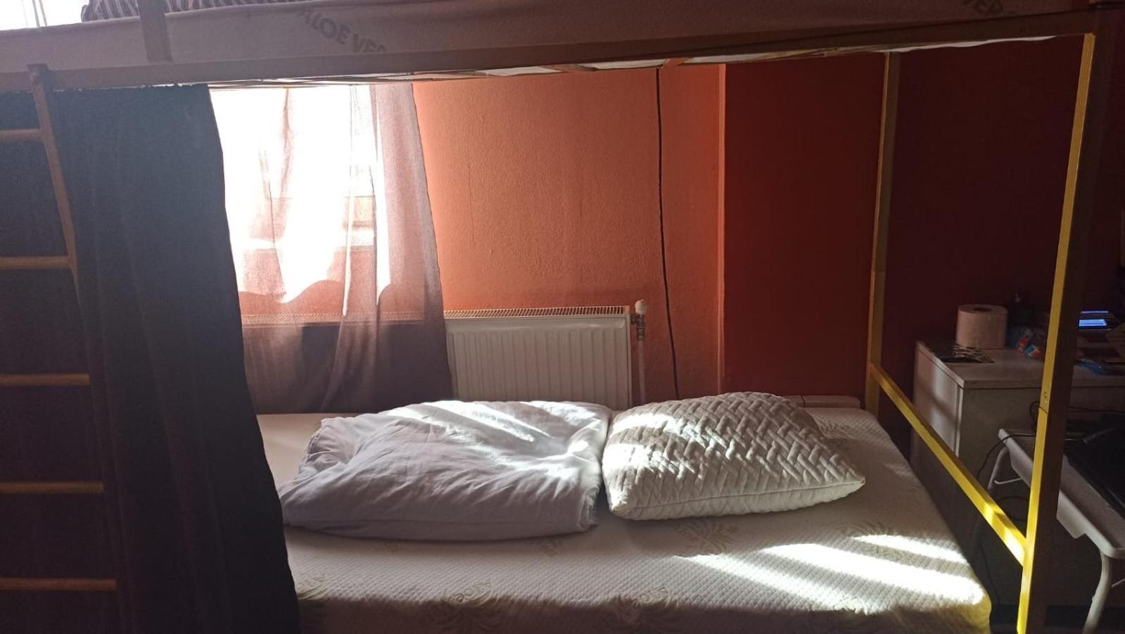 Newborn Center Hostel All Day Free Coffee Приштина Экстерьер фото